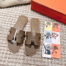 Hermes Slippers